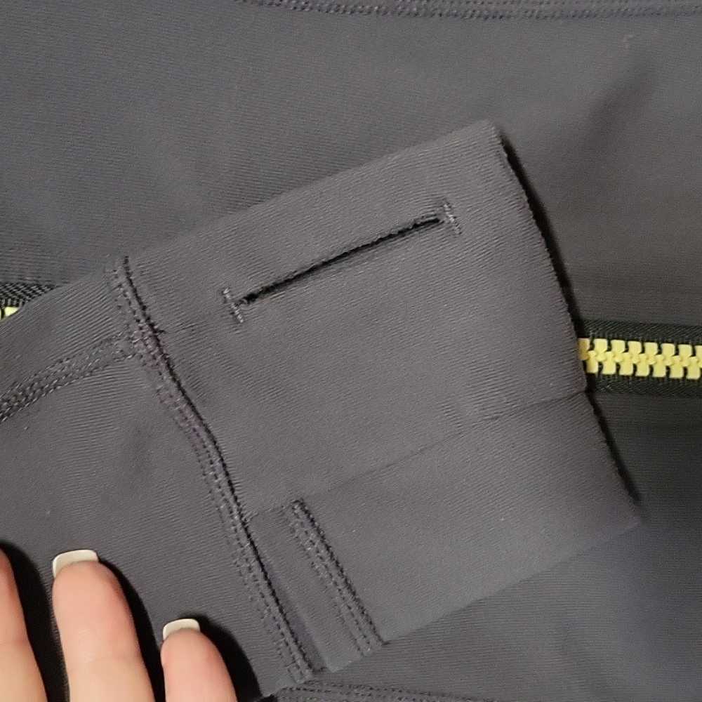 LULULEMON JACKET - Picture 7 of 12